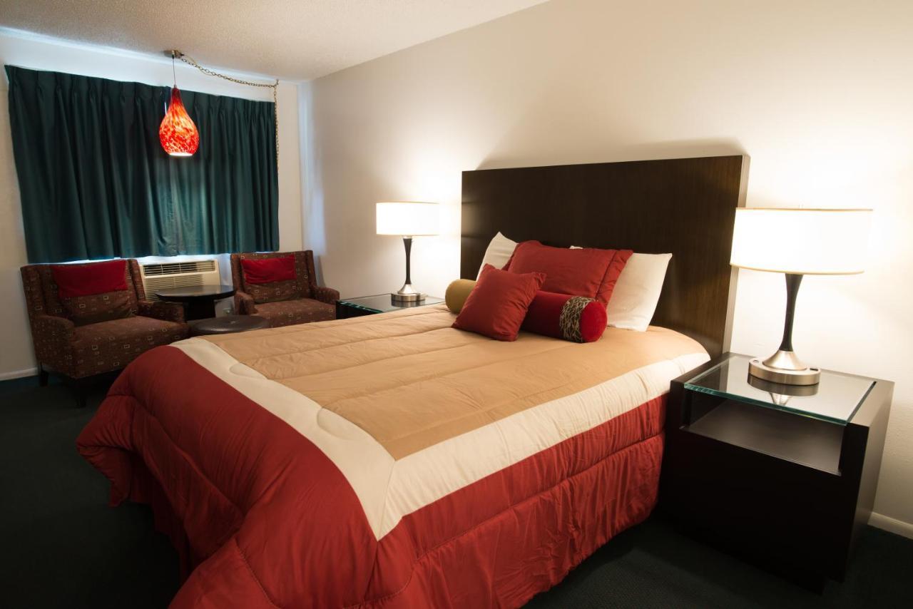 Cougar Land Motel Pullman Eksteriør bilde