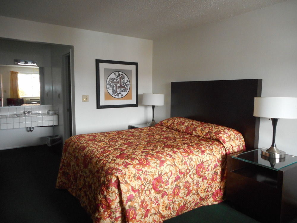 Cougar Land Motel Pullman Eksteriør bilde