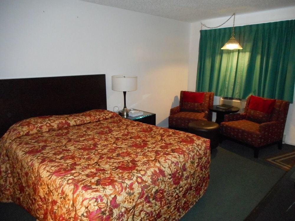 Cougar Land Motel Pullman Eksteriør bilde